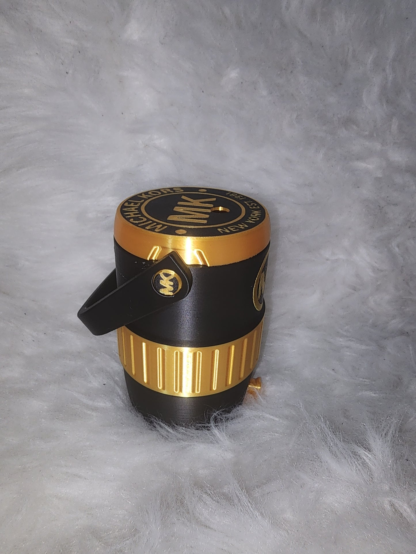 MK Can Holder